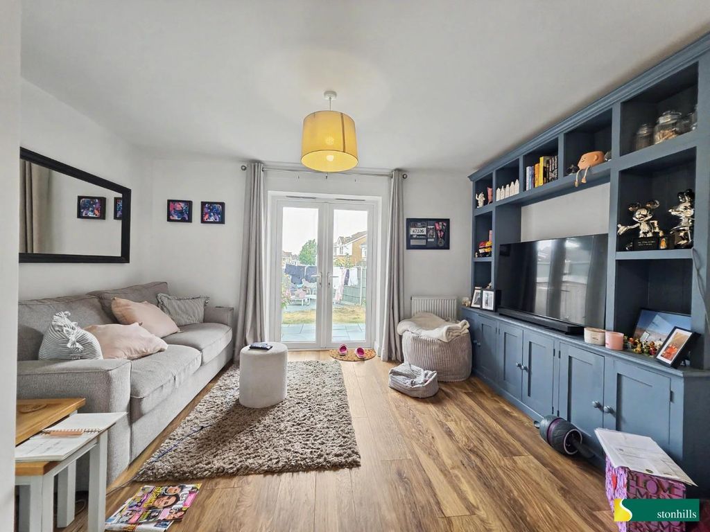 Property photo 3 of 10 1(2).Jpg
