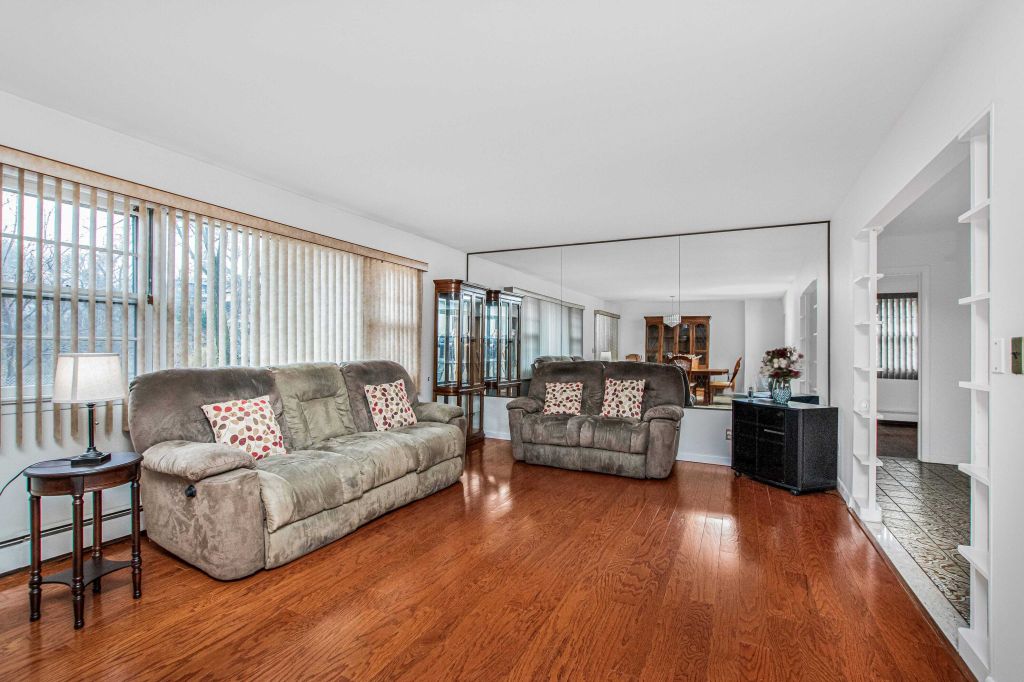 Property photo 3 of 26 <Alttext/>