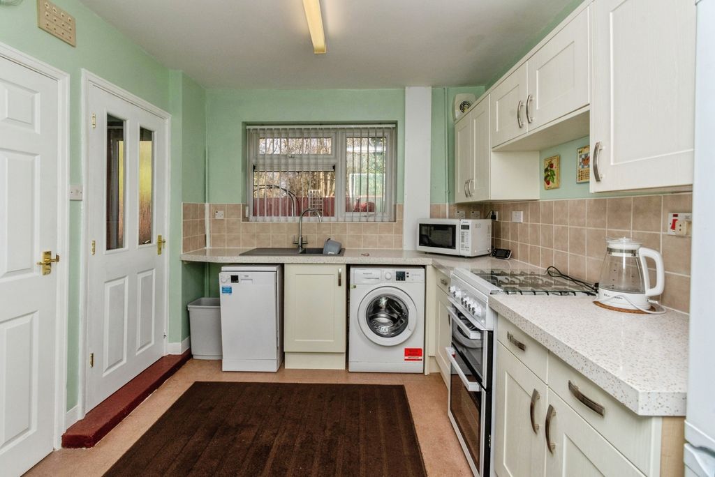 Property photo 3 of 18 Pbox-Img.Jpg