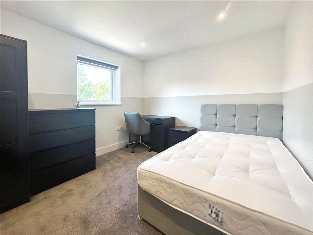 Property photo 1 of 11 Bedroom