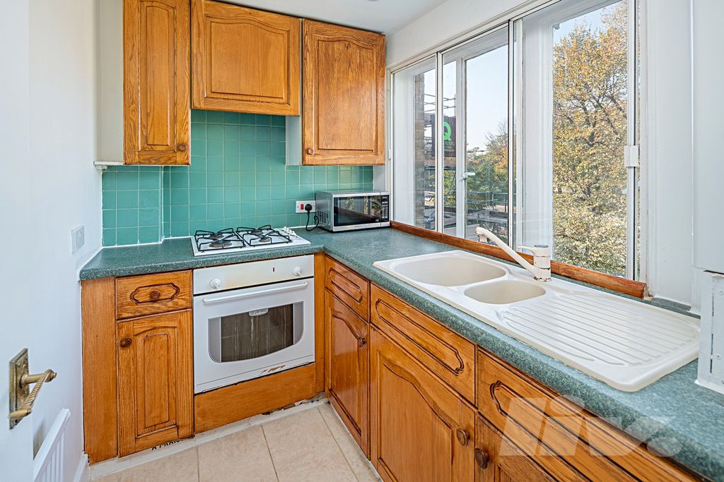 Property photo 3 of 13 Photo 3