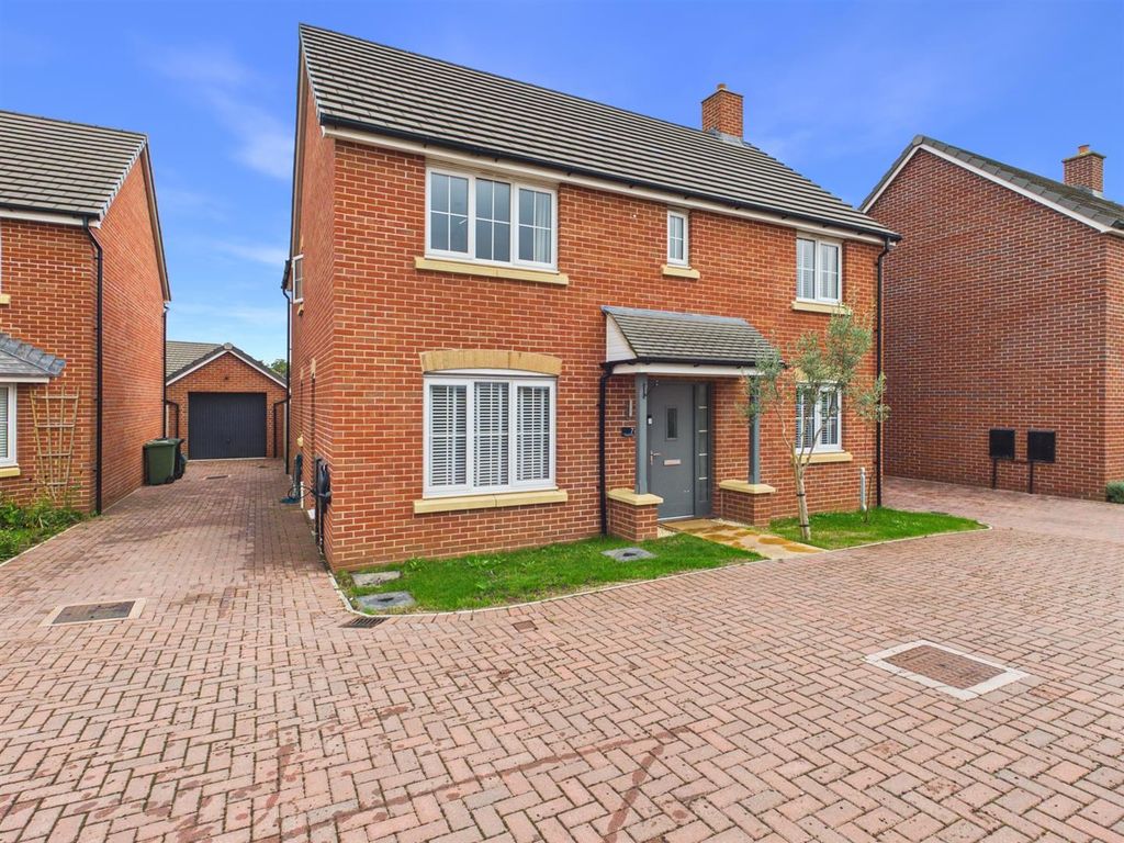 Property photo 1 of 24
