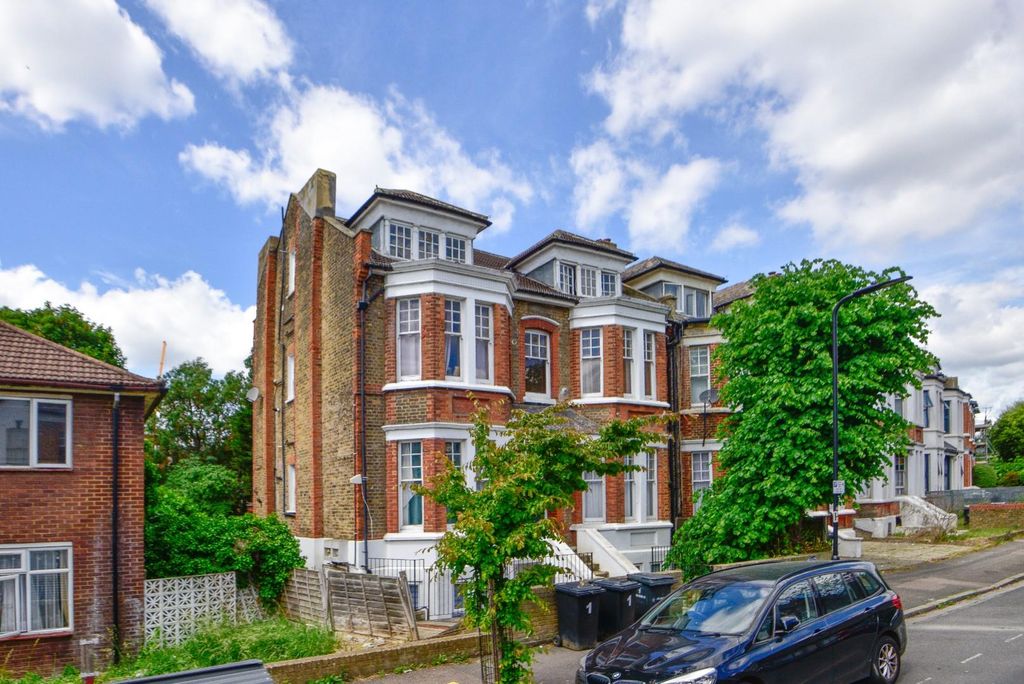Property photo 1 of 15 External