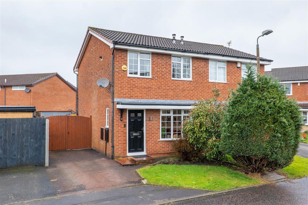 Property photo 1 of 15 Front External