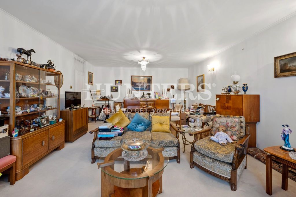 Property photo 3 of 9 Reception Reversed