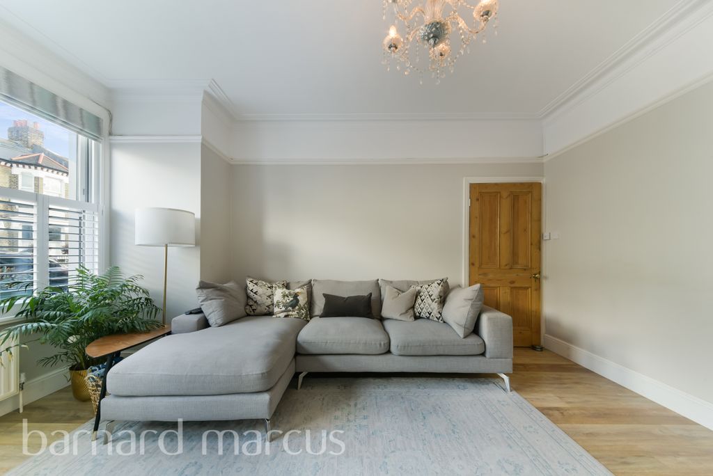 Property photo 2 of 8 Reception Room