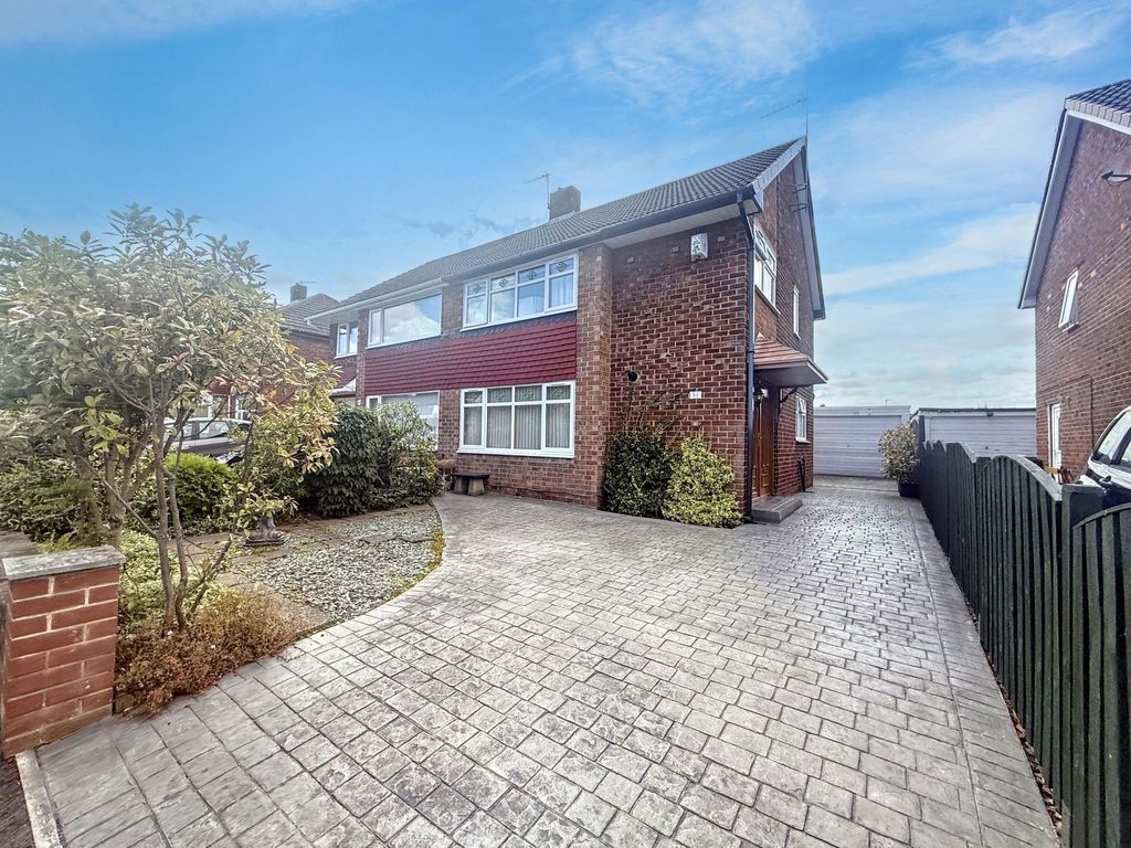 Property photo 1 of 4