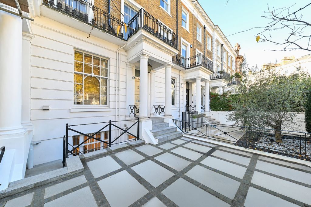 Property photo 1 of 23 Handsome Exterior