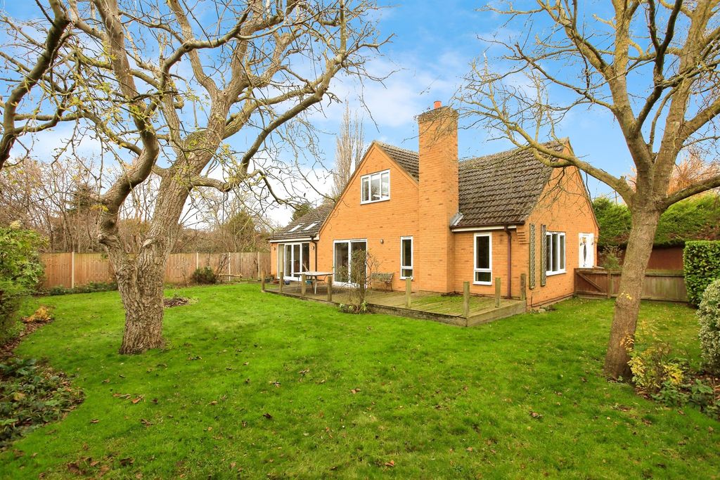 Property photo 2 of 26 Outside