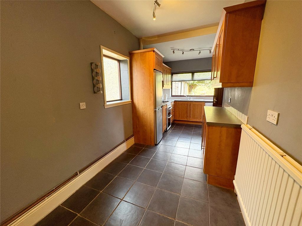 Property photo 3 of 13 Kitchen