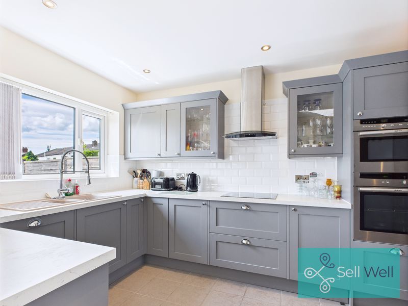 Property photo 2 of 20 Open Plan Kitchen
