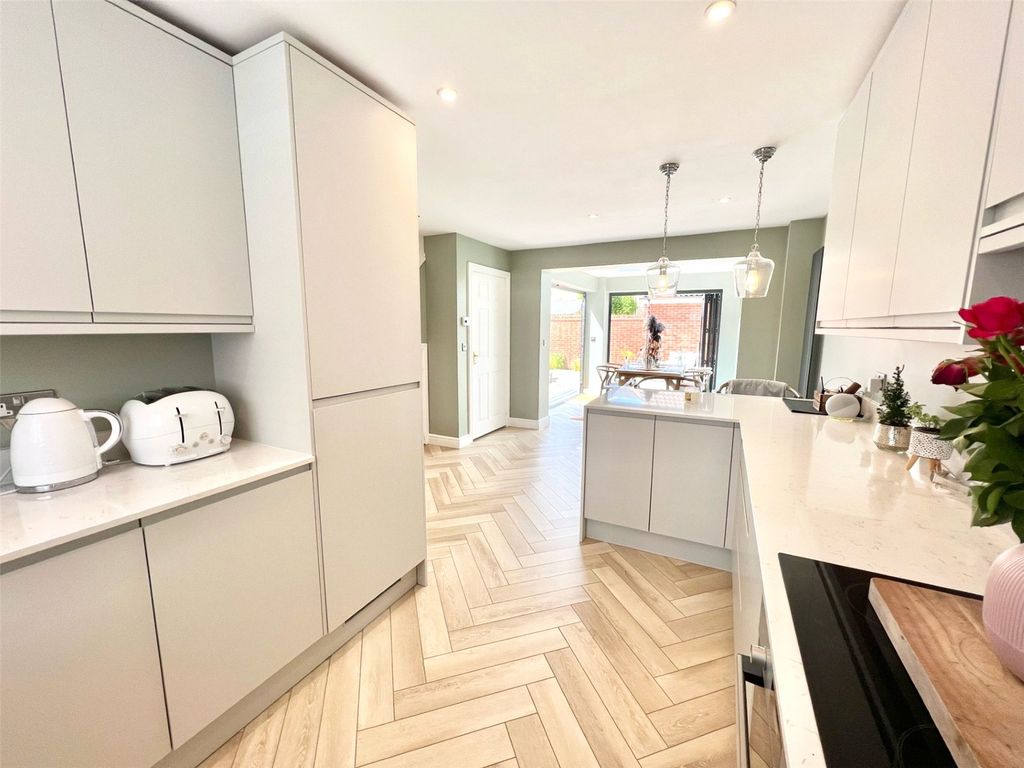 Property photo 3 of 29 Picture No. 13