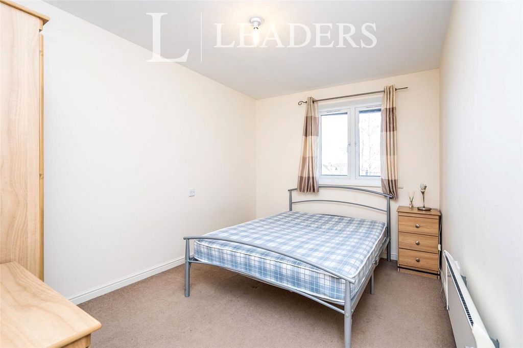Property photo 2 of 8 Picture No. 04