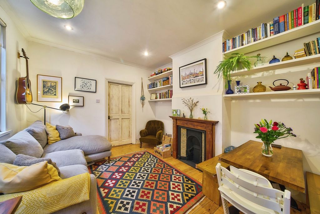 Property photo 1 of 17 Photo