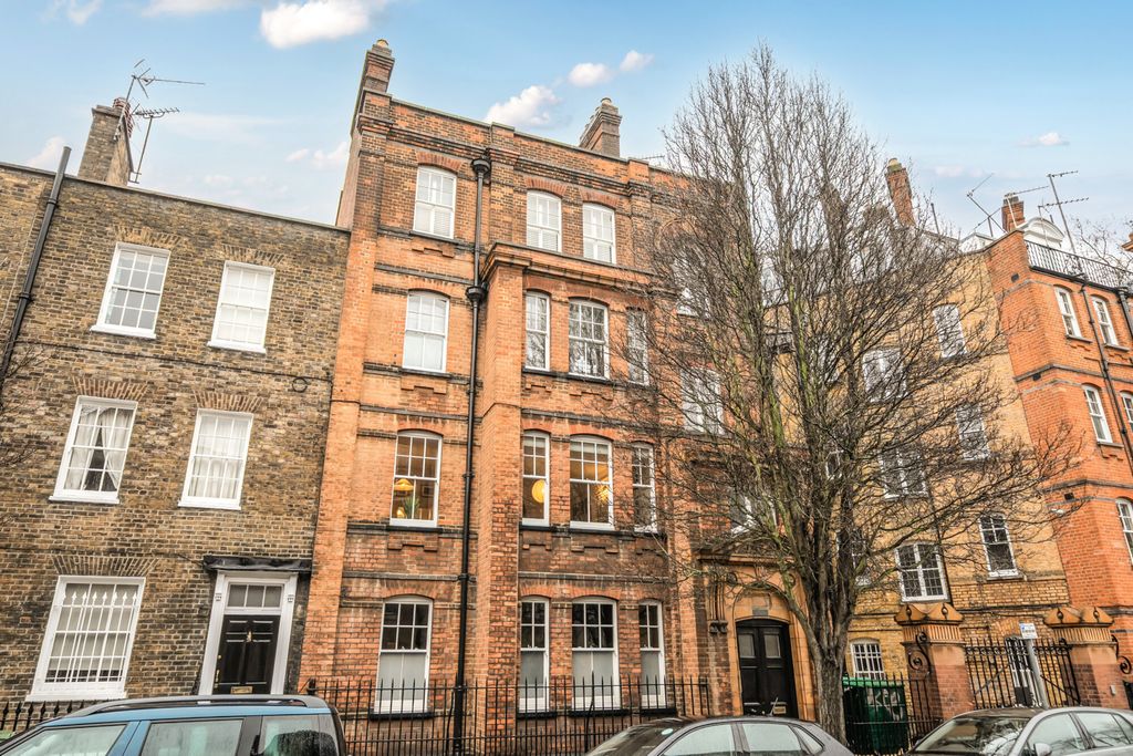 Property photo 1 of 23 External