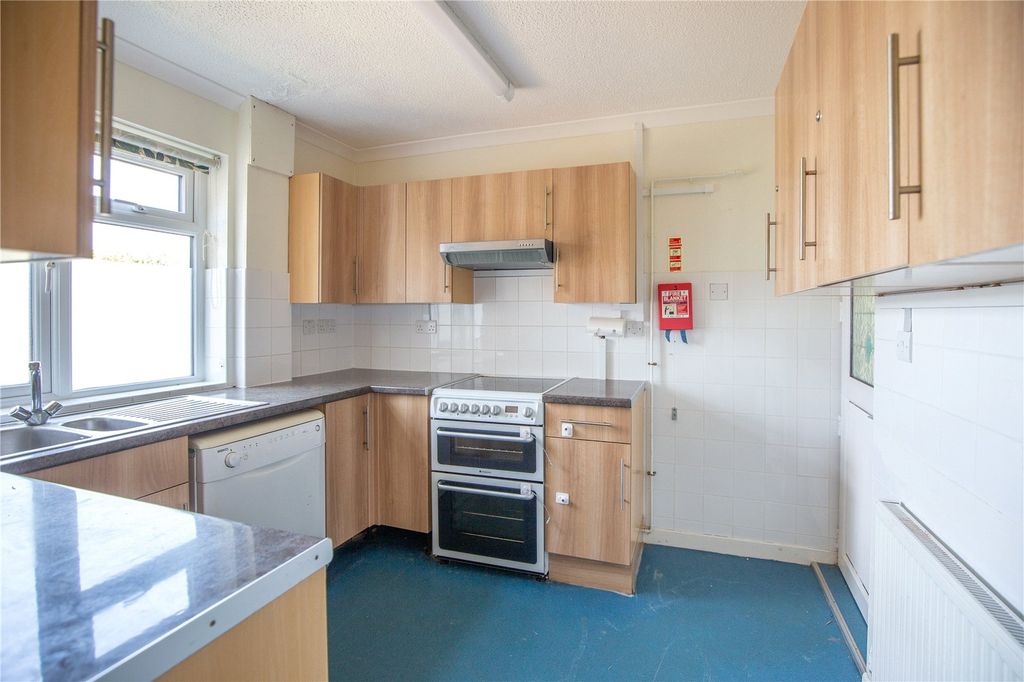 Property photo 2 of 27 Picture No. 06