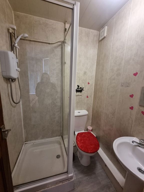 Property photo 3 of 6