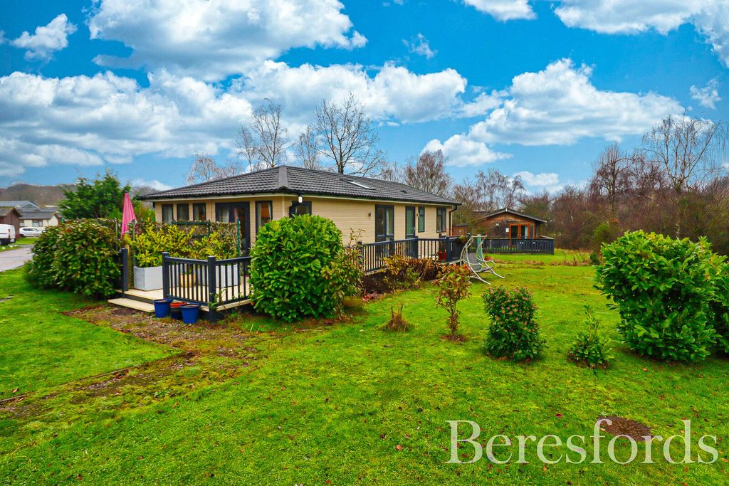 Property photo 1 of 30 Picture No. 05