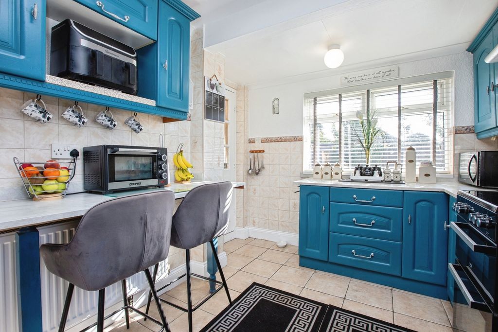 Property photo 2 of 17 Pbox-Img.Jpg