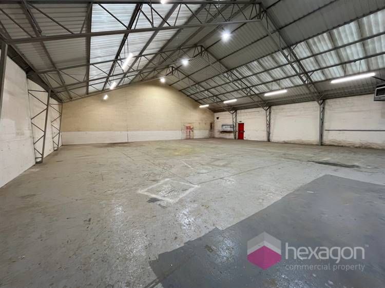 Property photo 2 of 8