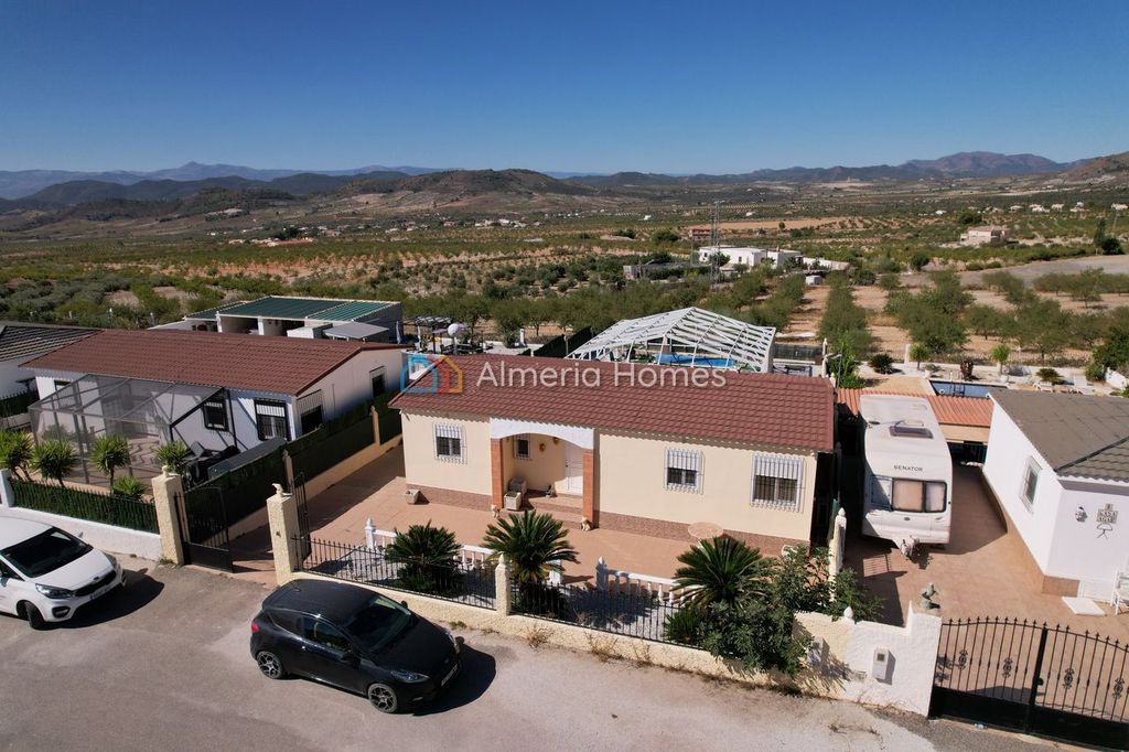 Property photo 2 of 26