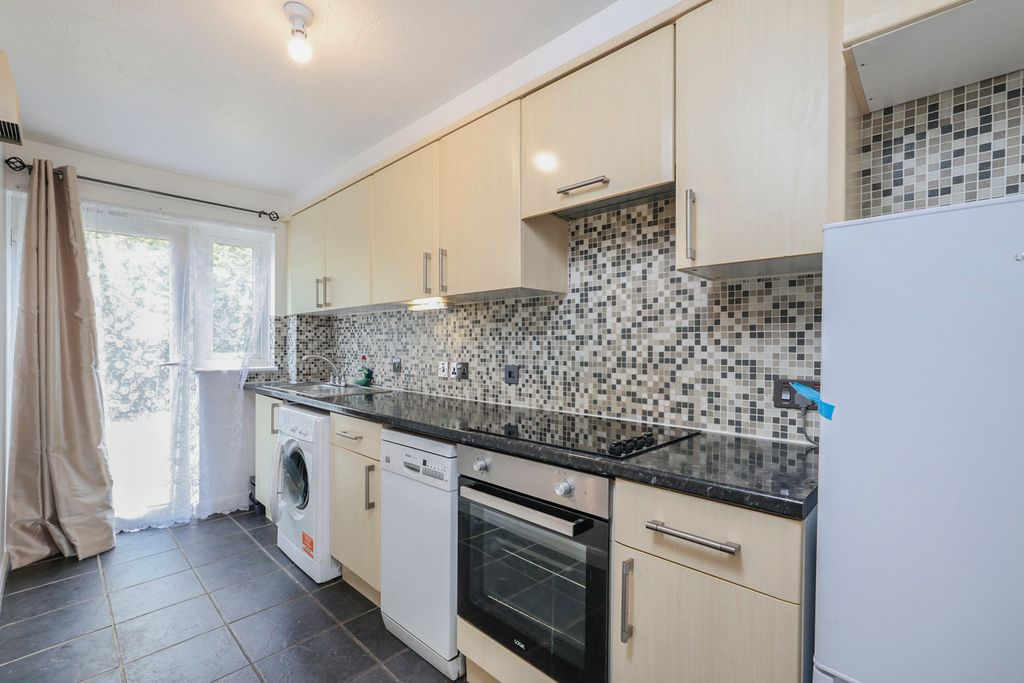 Property photo 2 of 11 Pbox-Img.Jpg