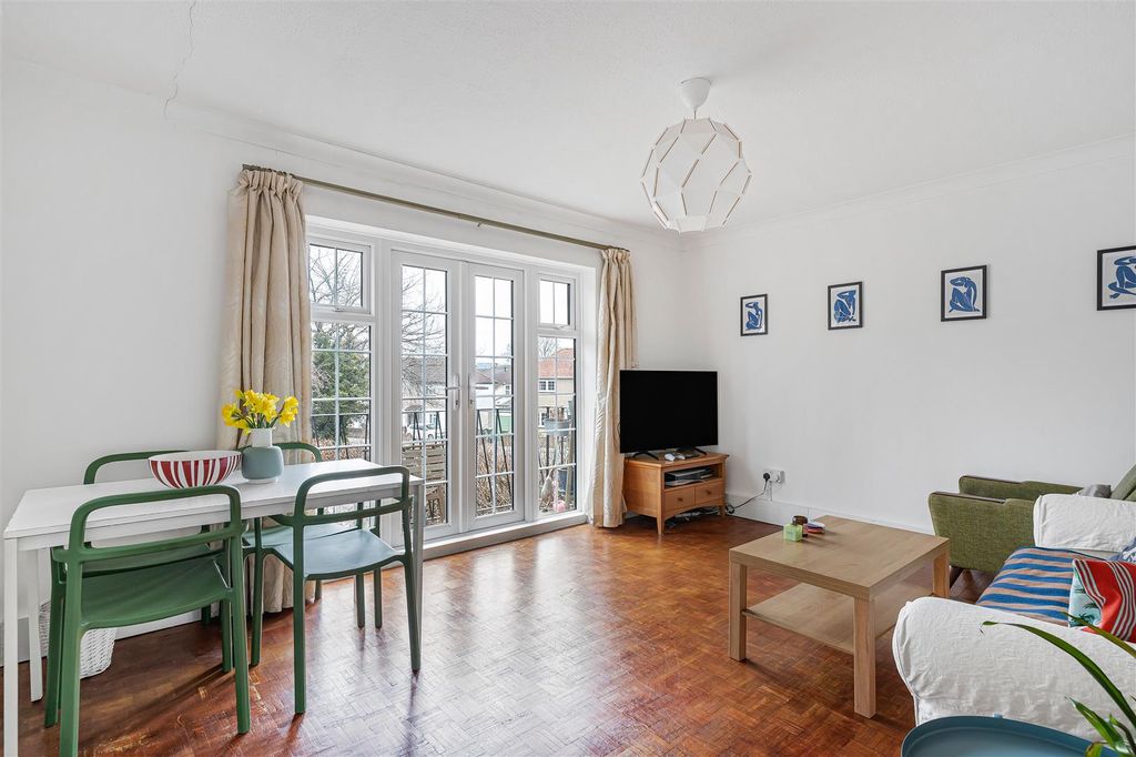 Property photo 2 of 14 50_75549.Jpg