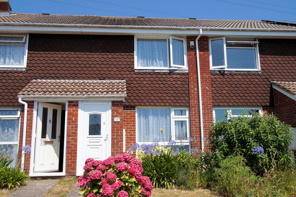 Property photo 1 of 18 Front