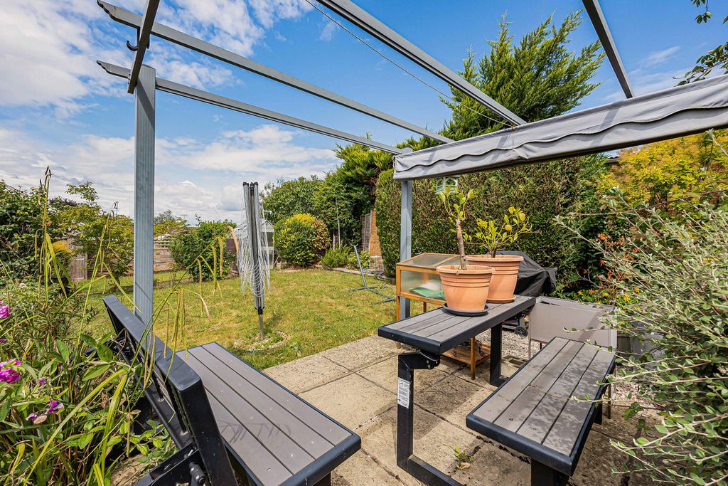 Additional image 15 of 3 bed bungalow for saleBroadwater Road, Twyford RG10