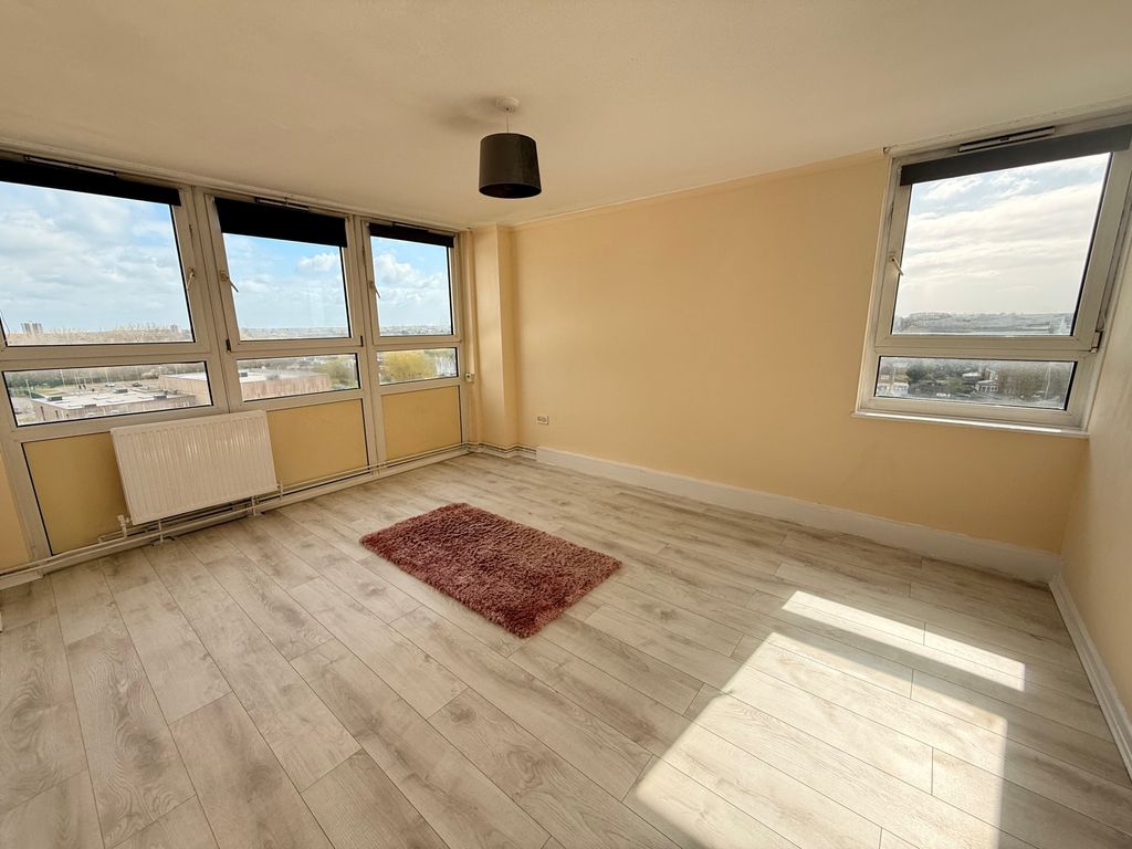 Property photo 1 of 7 Bathroom