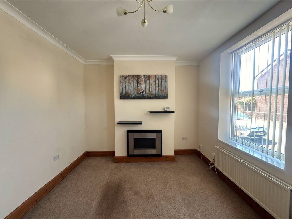 Property photo 3 of 13 Living Room