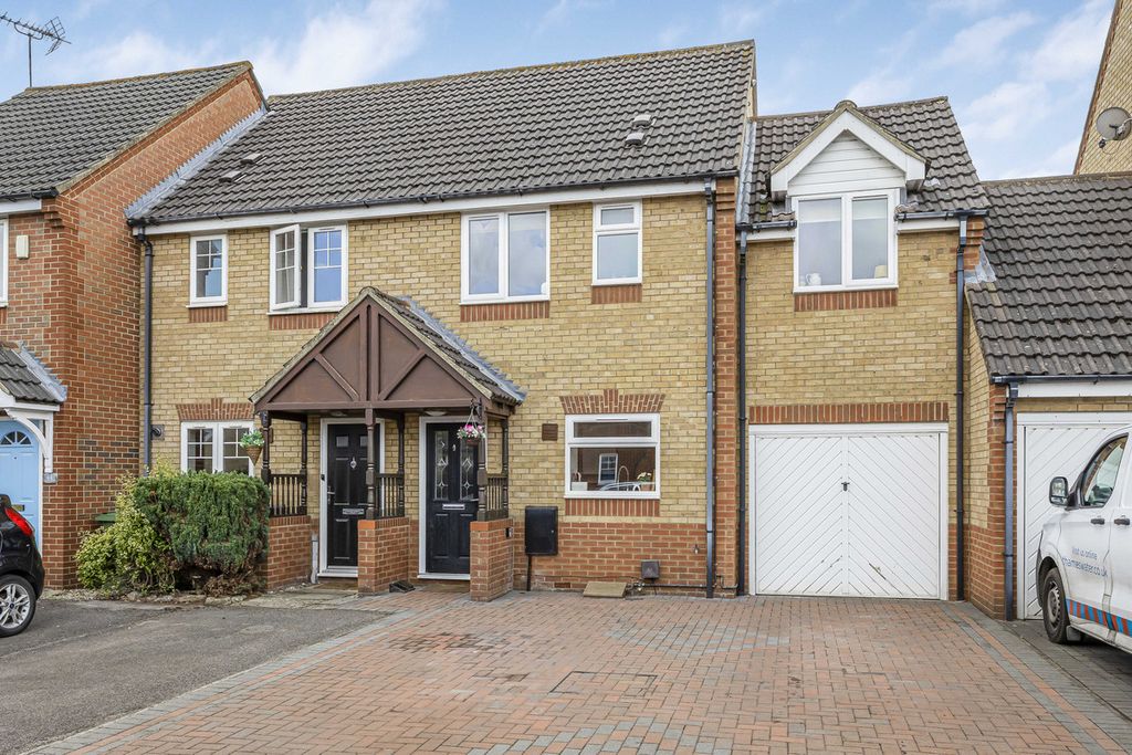 Property photo 1 of 27