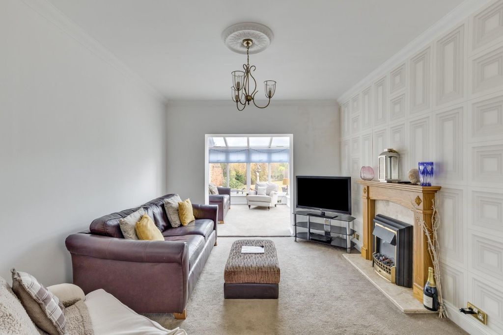 Property photo 2 of 33 White Stubbs Lane 2-5.Jpg