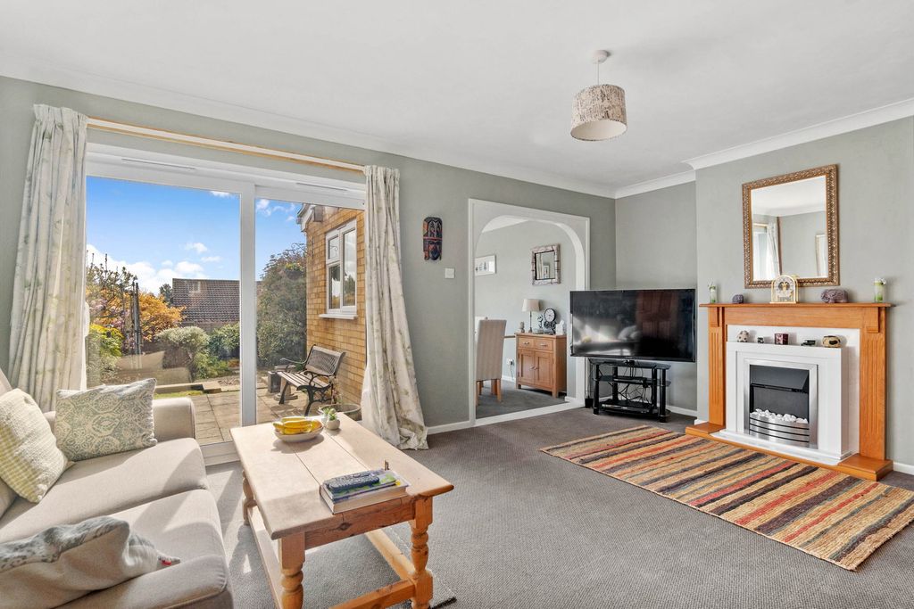 Property photo 2 of 12