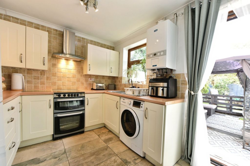 Property photo 3 of 20 Pbox-Img.Jpg