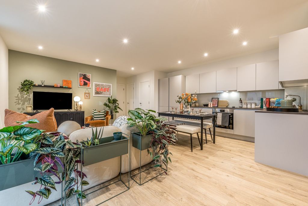 Property photo 2 of 26 Images