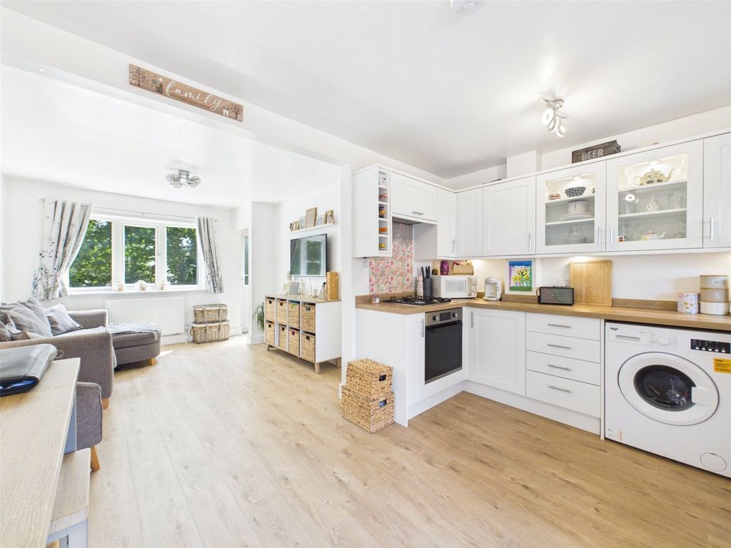 Property photo 2 of 17 Picture No. 07