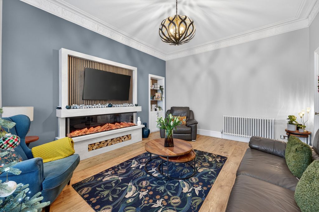 Property photo 3 of 26