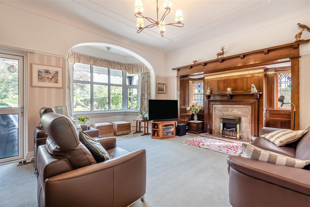 Property photo 2 of 20 8702380-Interior24.Jpg