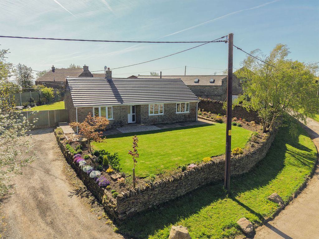 Property photo 1 of 35