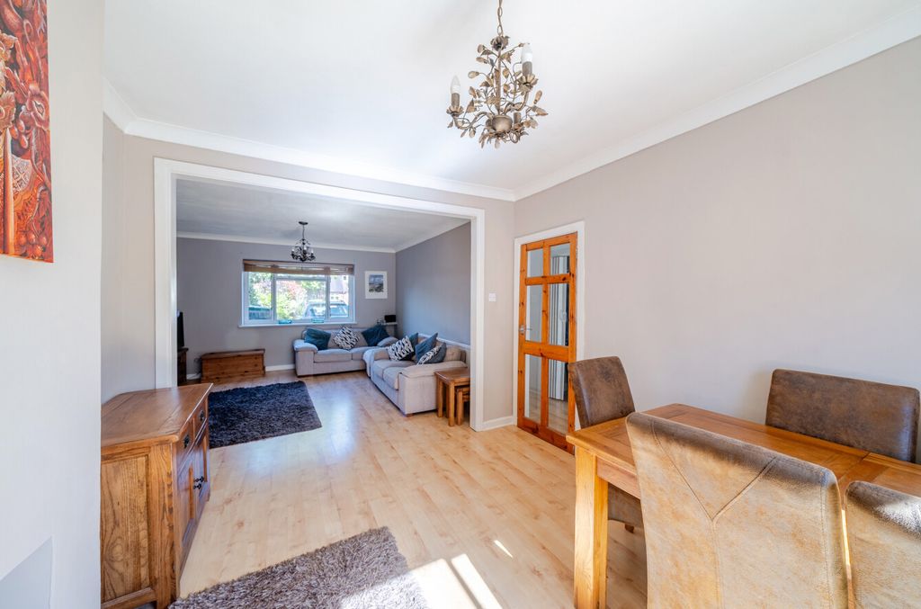 Property photo 3 of 17 1452009-31-69F37B...
