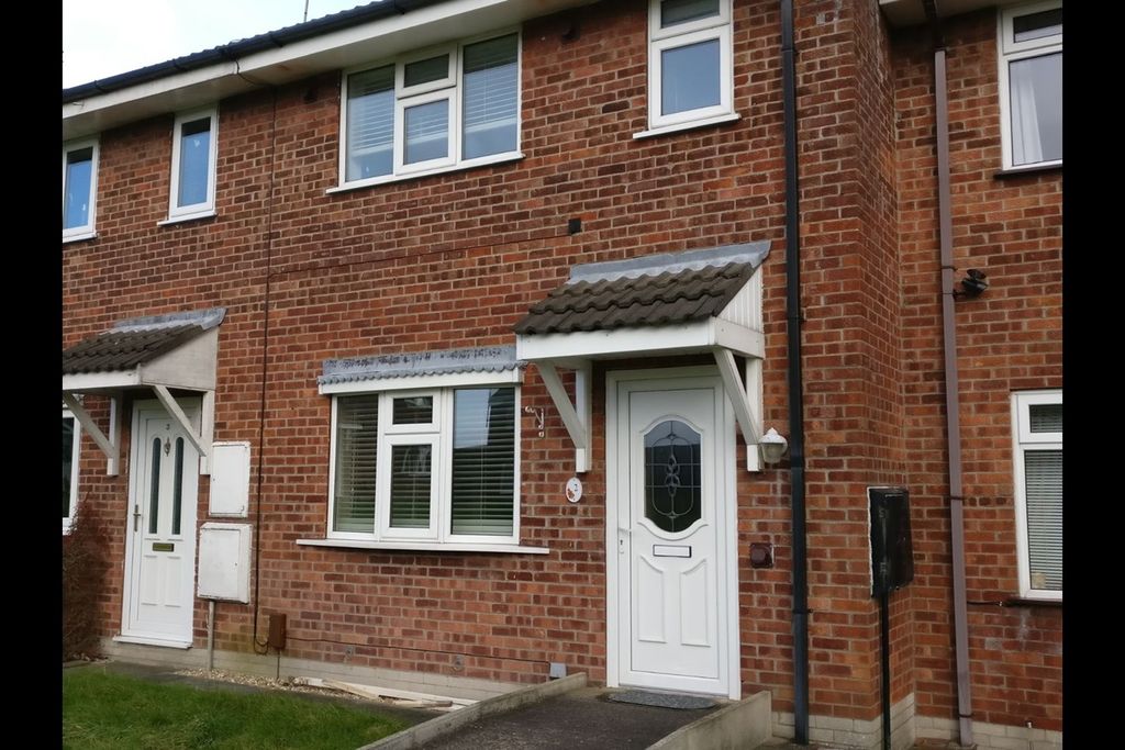 Property photo 2 of 21