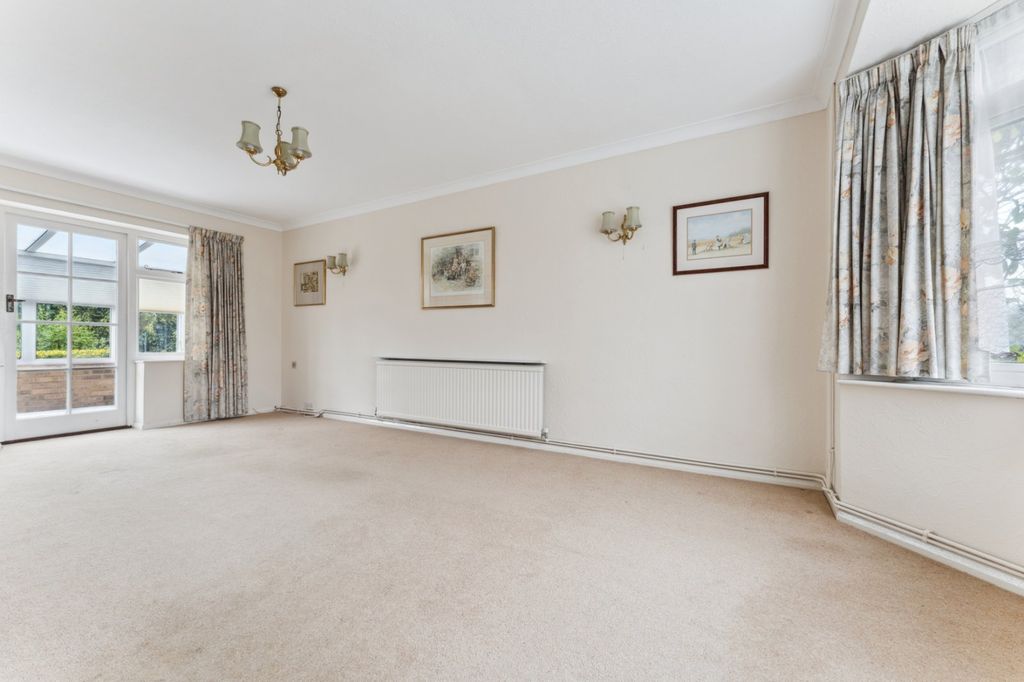 Property photo 3 of 29 Living Room