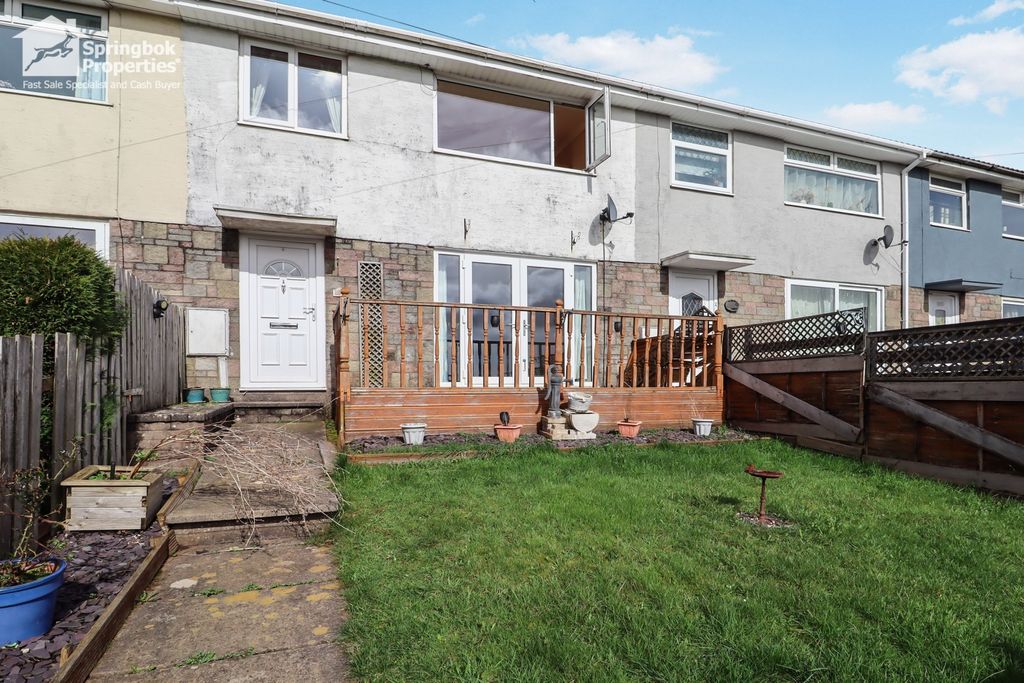 Property photo 1 of 18 Front View