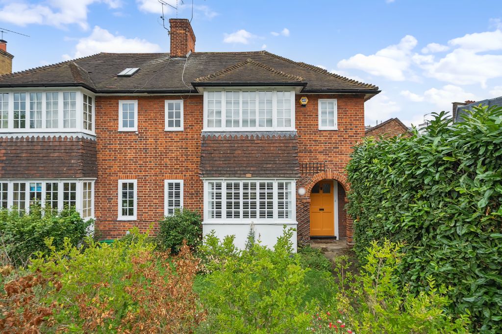 Property photo 1 of 37
