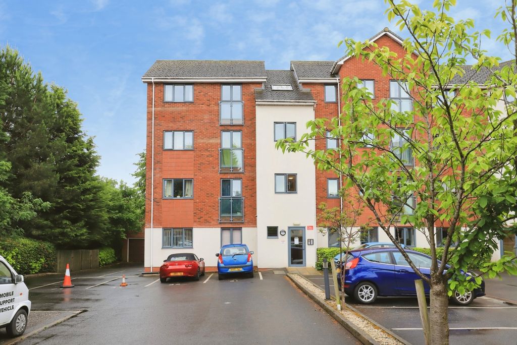 Property photo 1 of 18 Pbox-Img.Jpg