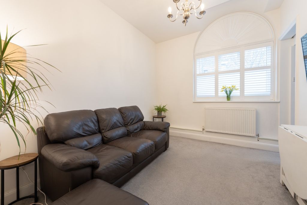 Property photo 1 of 19 2565900