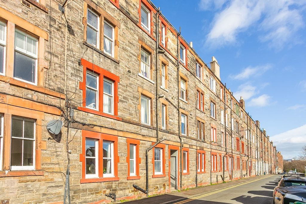 Property photo 1 of 21