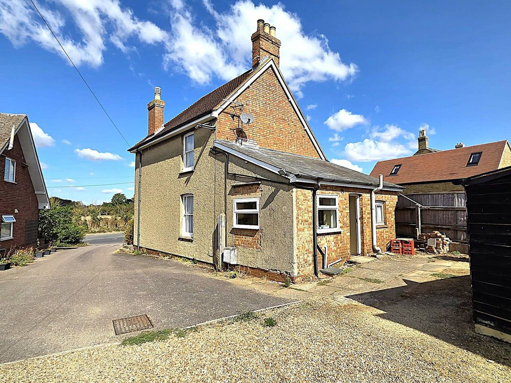 Property photo 2 of 18