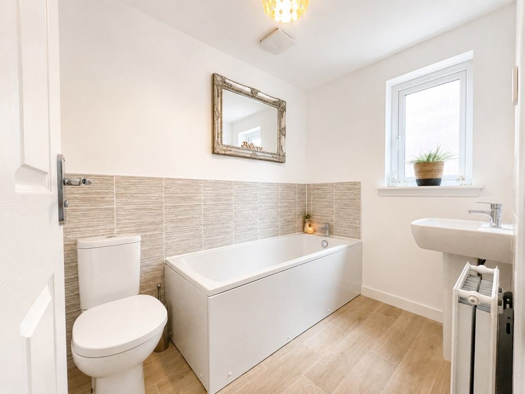 Additional image 21 of 3 bed detached house for sale93 Dalwhamie Street, Kinross KY13